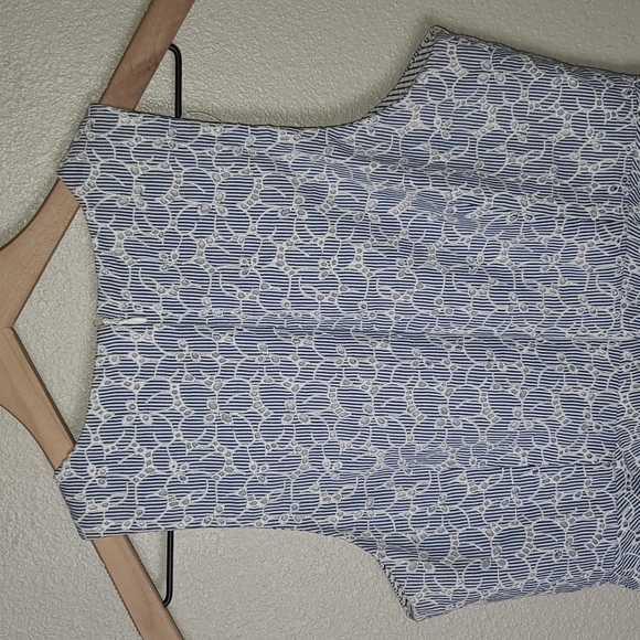 HD in Paris from Anthropologie Pia Eyelet Sleeveless Top - Picture 6 of 8